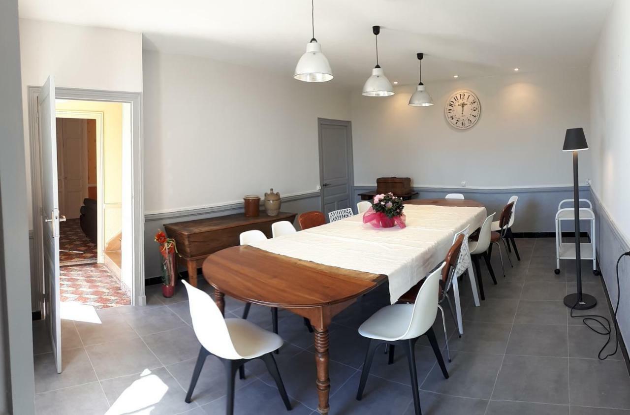 Grand Gite Maison D Alice Auvergne - 15 Personnes Saint-Bonnet-les-Quarts Exterior foto